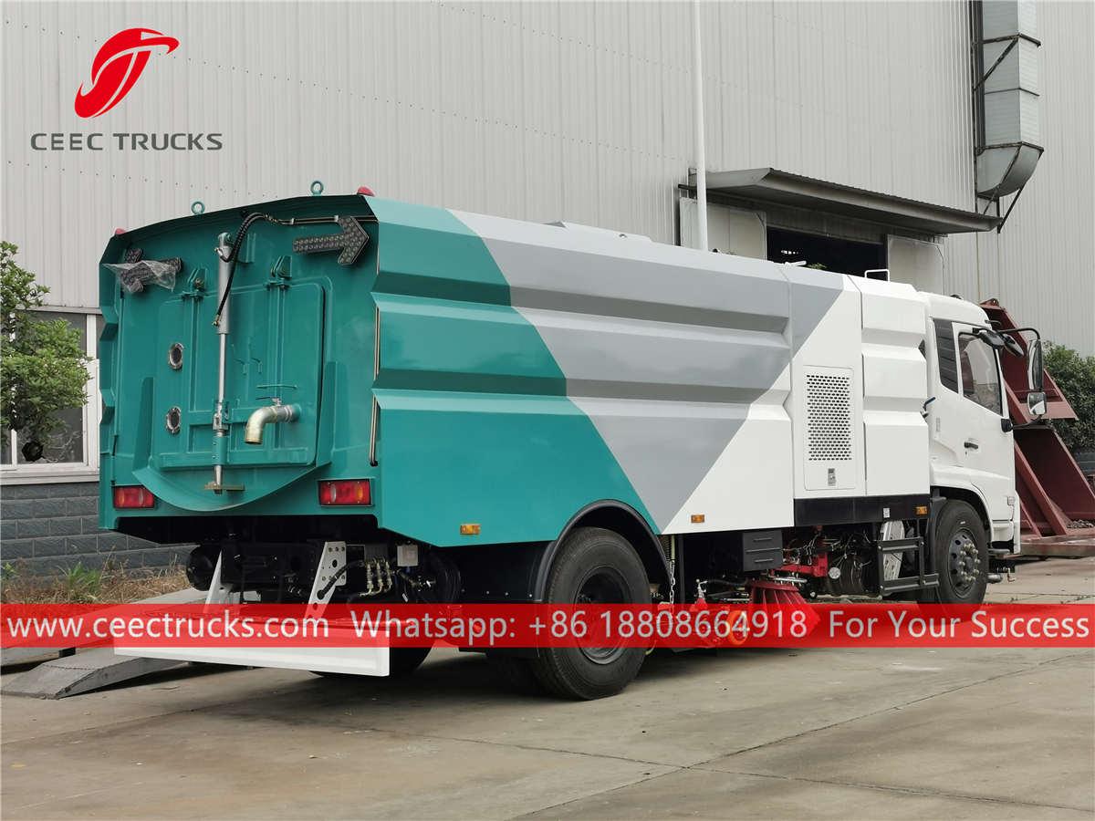 Road cleaner truck