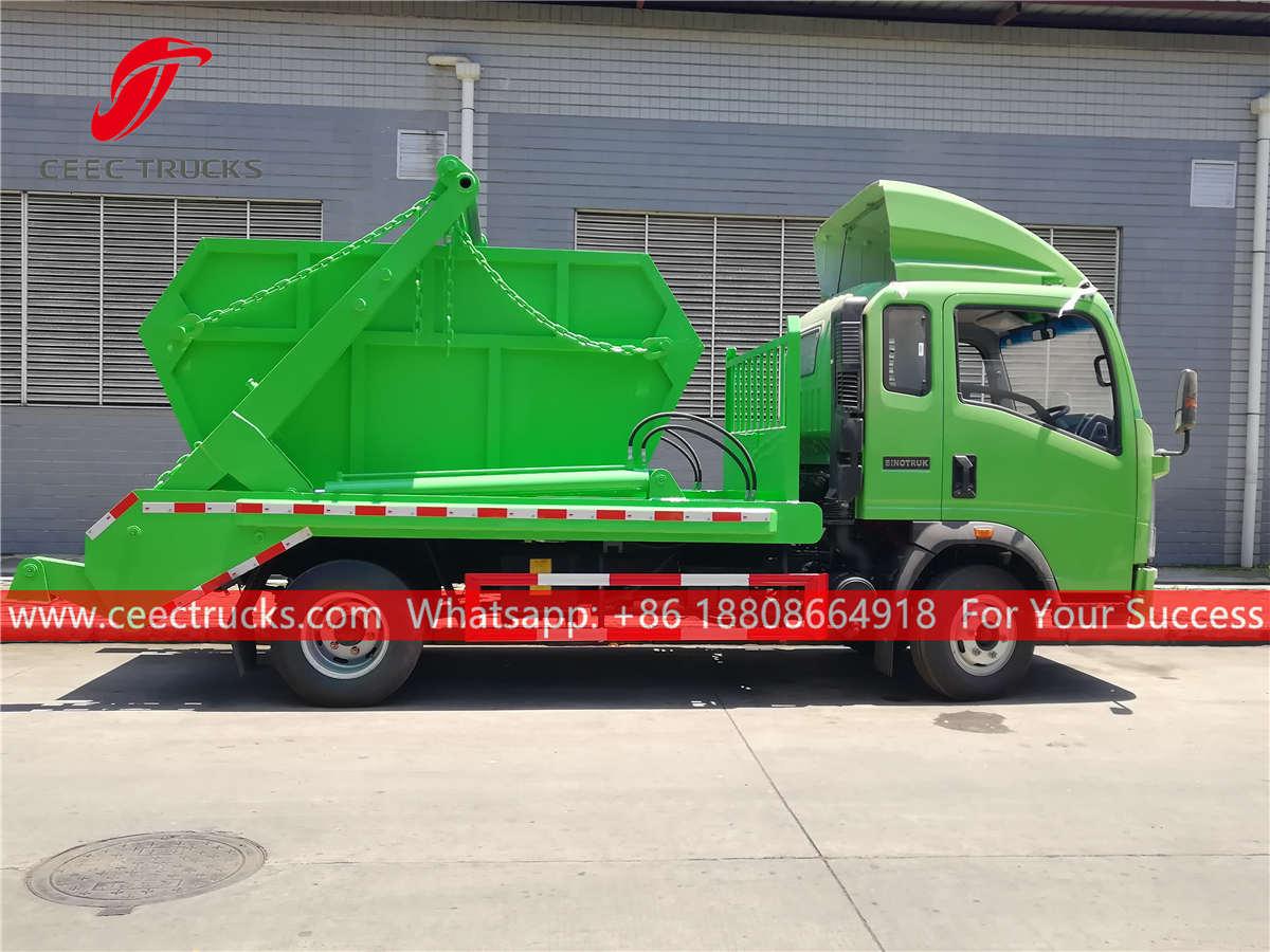 HOWO RHD garbage collector