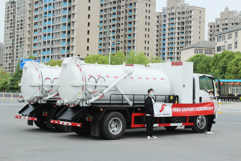 ايسوزو 700P 6CBM فراغ شاحنة الصرف الصحي مع مضخة مورو