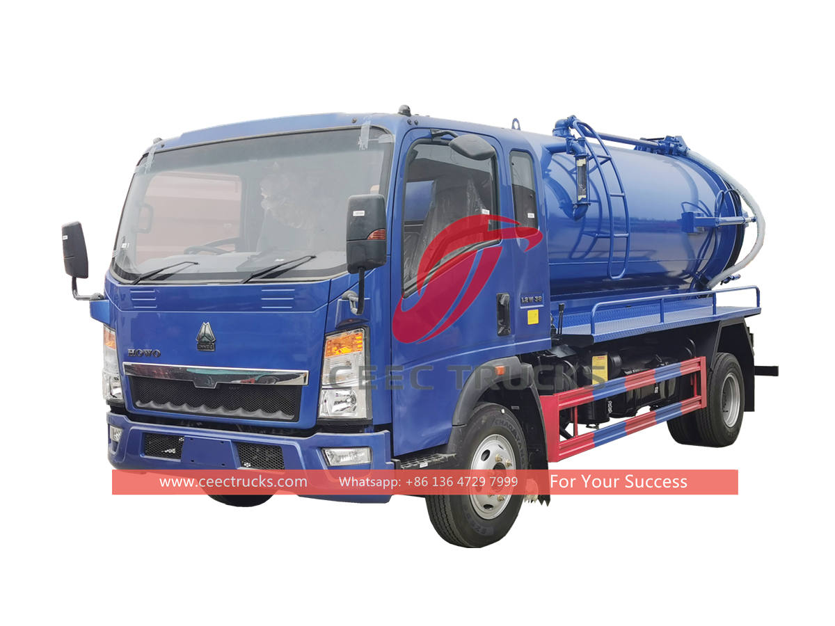 بيع شاحنة صهريج للصرف الصحي HOWO 4 × 2 RHD 6CBM