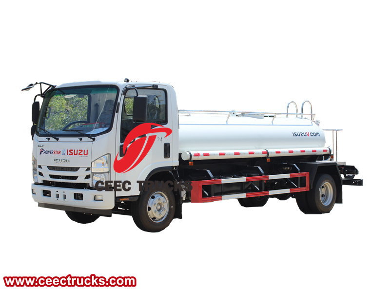 Isuzu 4x4 4cbm off-road potable water tanker