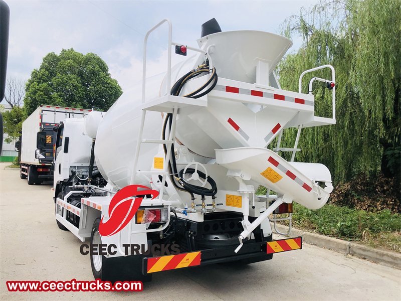 4cbm NPR Isuzu concrete truck mixer