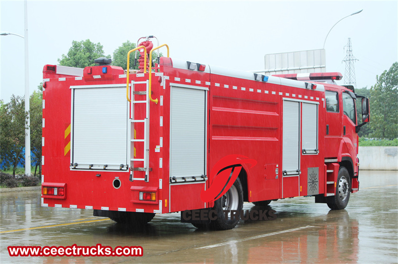  Isuzu 4x4 rescue fire truck