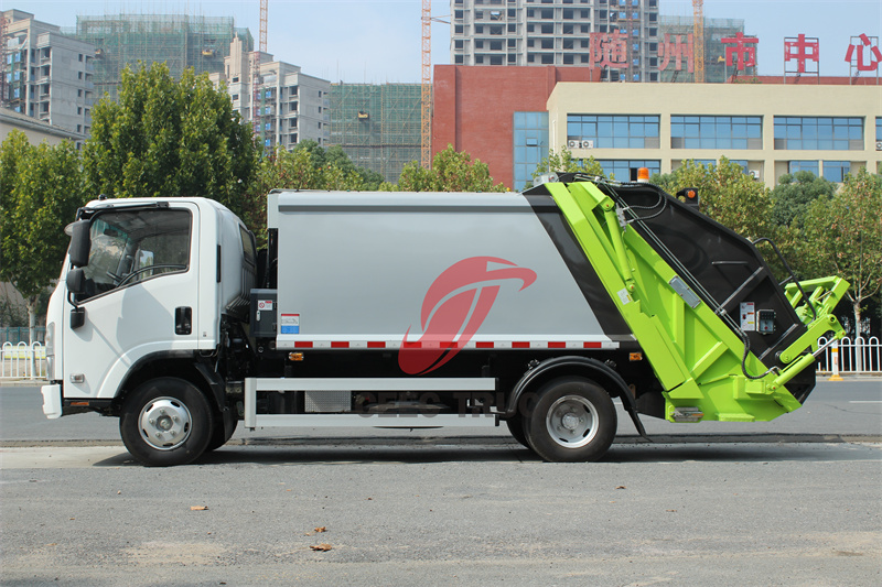 Isuzu KV100 6cbm compression garbage truck