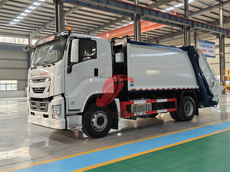 Isuzu GIGA 4x2 14cbm trash collection truck