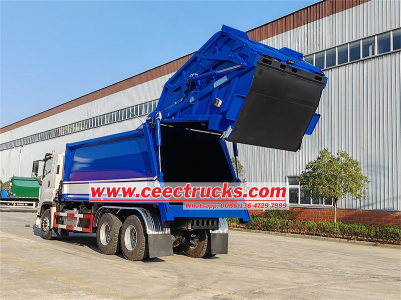 ISUZU GIGA refuse compactor truck