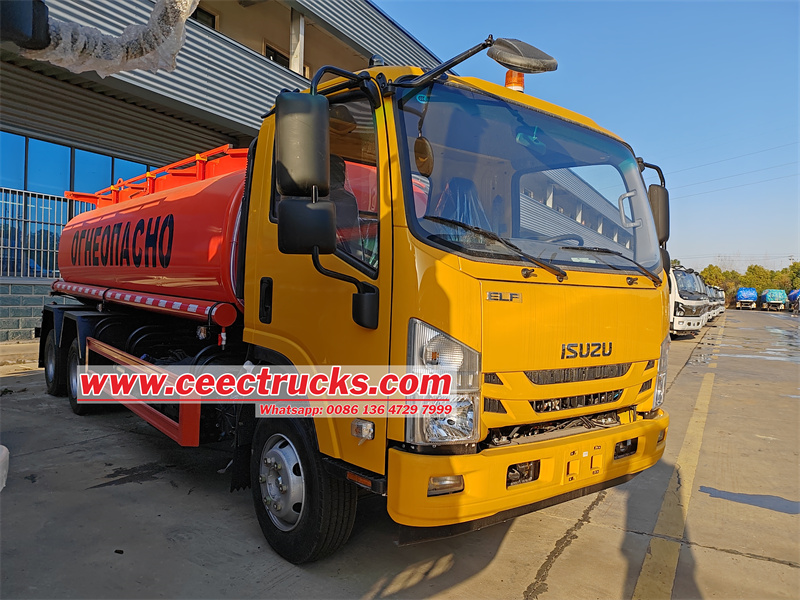 Isuzu ELF 10000 liters fuel delivery truck