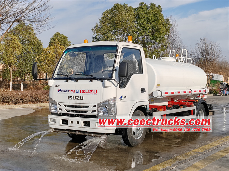 Isuzu ELF Water Tanker Sprinkling Truck