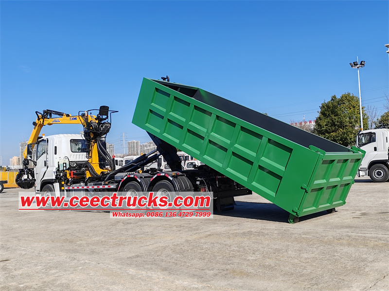 Isuzu heavy duty hook lift truck with container 