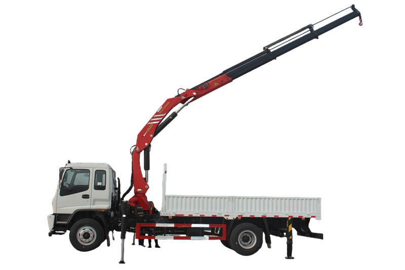 Isuzu GIGA folding boom crane