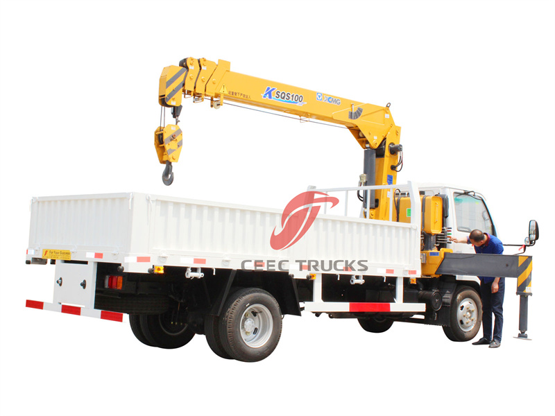 ISUZU NKR cargo truck with telescopic crane ISUZU NKR cargo truck with telescopic crane