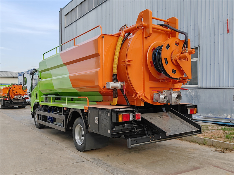 ISUZU NPR 6000L Vactor Jetter Truck
