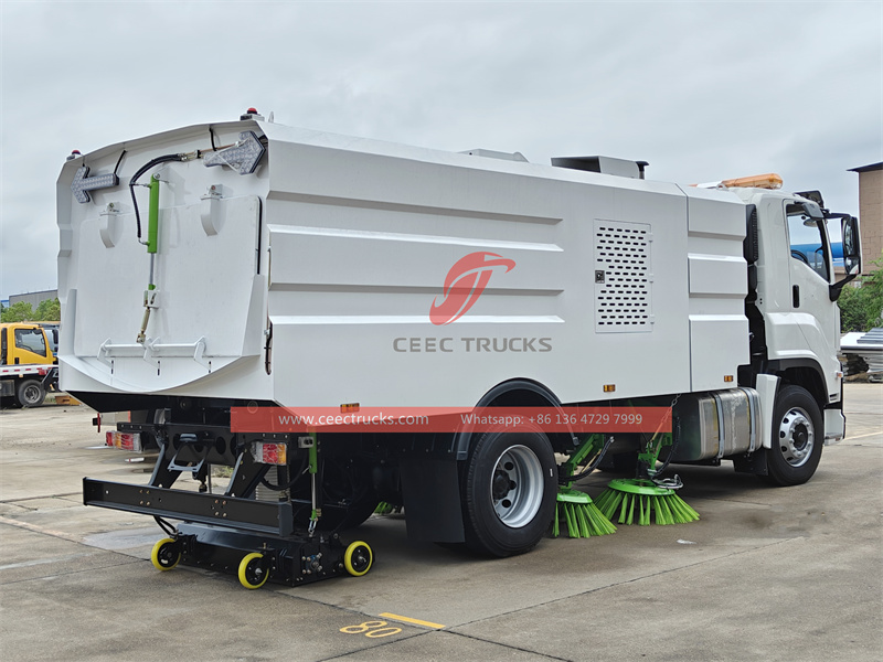ISUZU FVR Road Sweeper Cleaning Truck