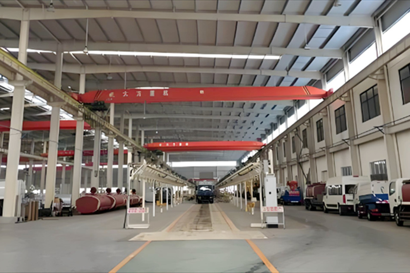 water tank truck factory