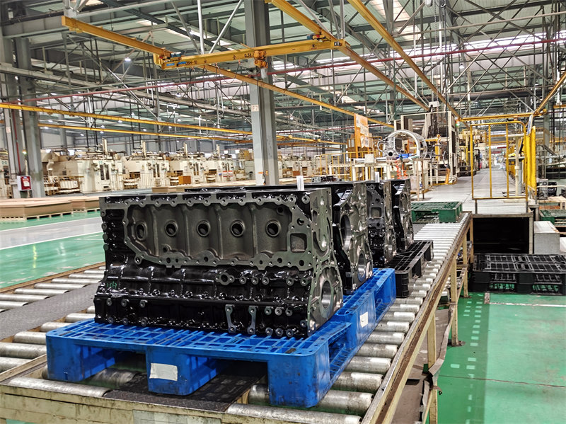 Isuzu GIGA 14tons crane truck