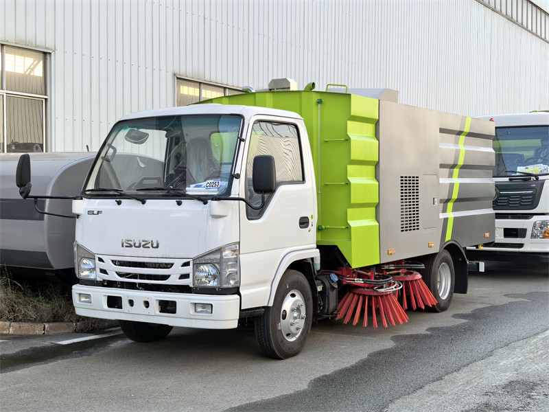 Isuzu 130HP Road Sweeper Cleaning Truck