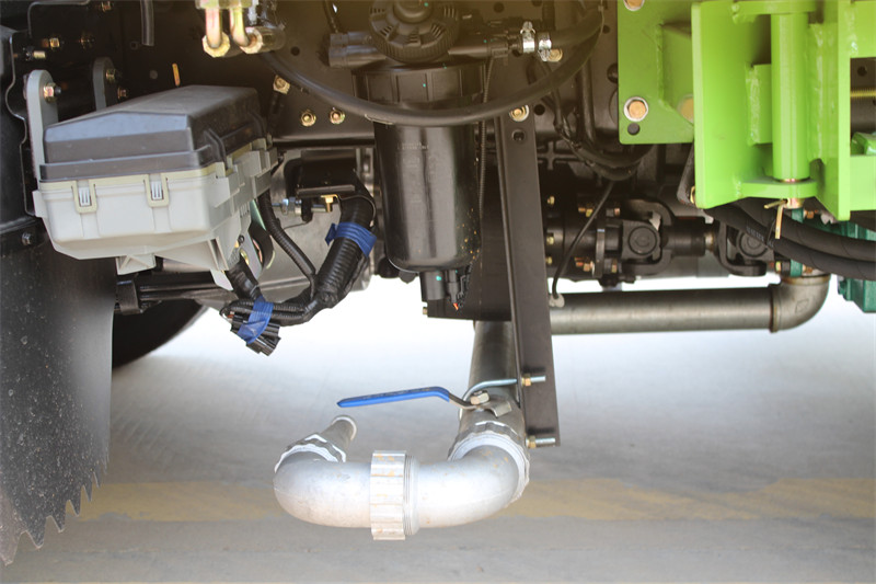 Isuzu 130HP Road Sweeper Cleaning Truck