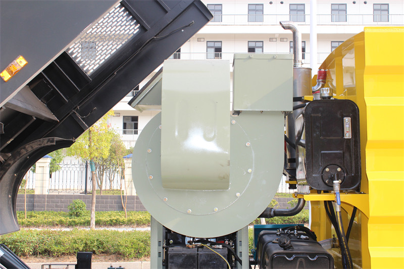 Isuzu 130HP Road Sweeper Cleaning Truck