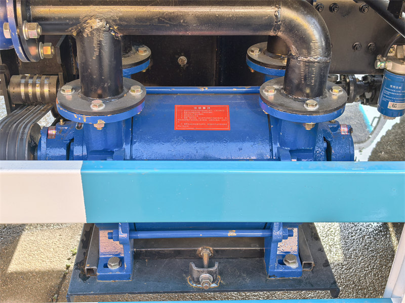 Howo vacuum sewer tank truck