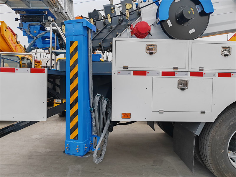 Howo NX aerial platform truck