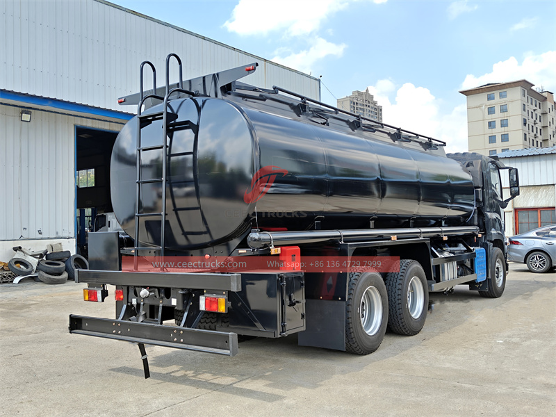 Isuzu GIGA fuel tank truck