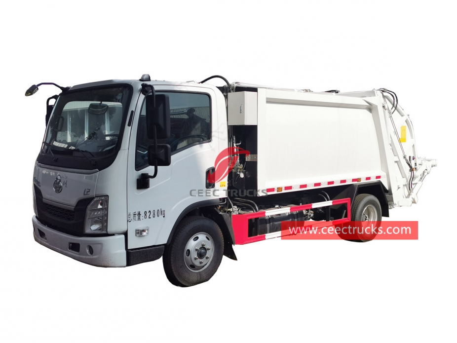 Chenglong 6 wheeler garbage compactor truck