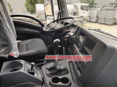 Isuzu GIGA 25 cbm mobile compactor truck