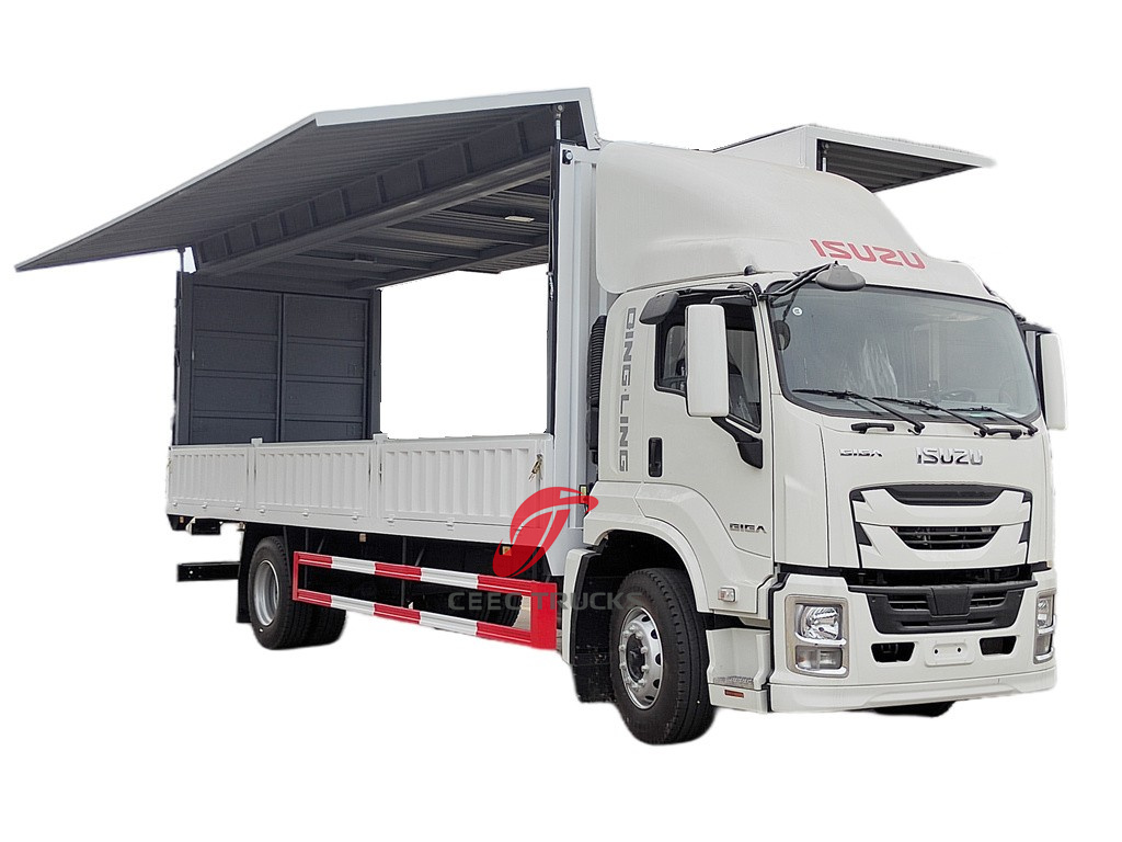 شاحنة بضائع بجناحين بطول 23 قدمًا من طراز ISUZU GIGA 4X
