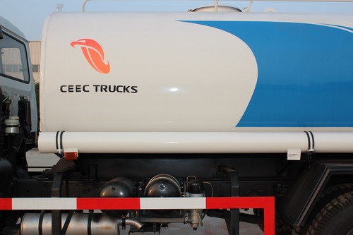 دونغفنغ 10 cbm شاحنة صهريج لنقل المياه التصدير إلى أمريكا الجنوبية