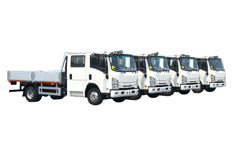 4 وحدات شاحنة بضائع خفيفة ذات كابينة مزدوجة Isuzu KV100